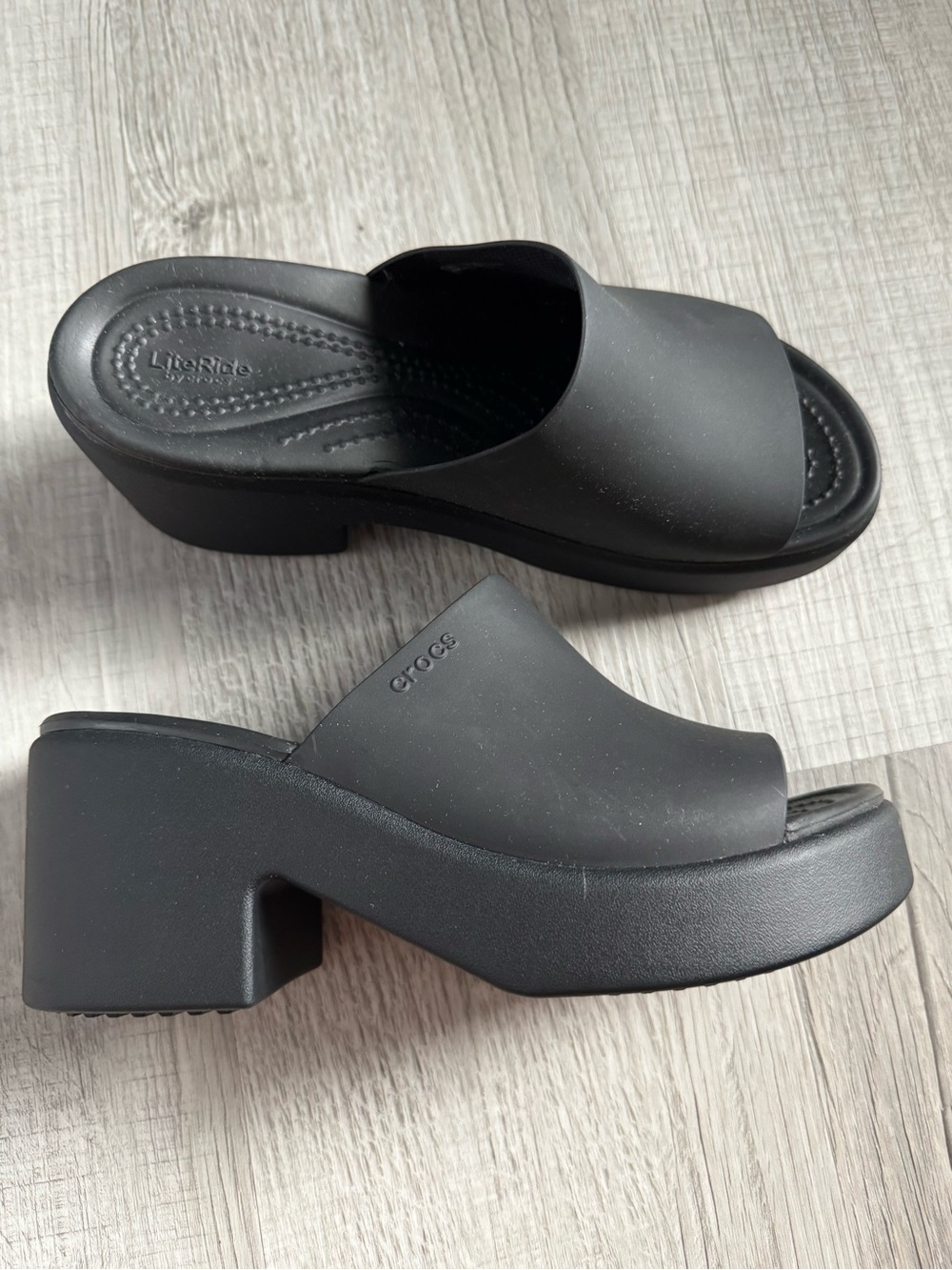 CROCS Women’s Black Platform Mule Sandals